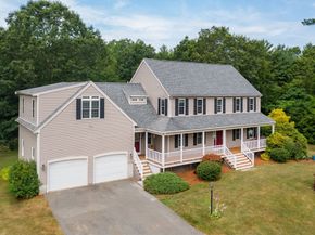 91 Brookside Dr, Middleboro MA 02346