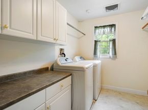 91 Brookside Dr, Middleboro MA 02346