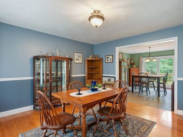91 Brookside Dr, Middleboro MA 02346