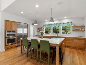 141 Gun Hill St, Milton MA 02186