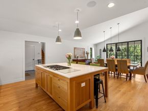 141 Gun Hill St, Milton MA 02186