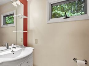 33 Valley Rd, Southborough MA 01772