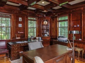 65 Central St, Andover MA 01810