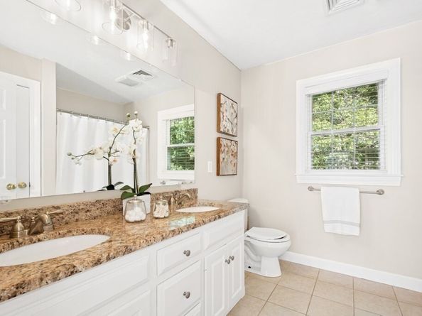12 Putnam Lane, Grafton MA 01519