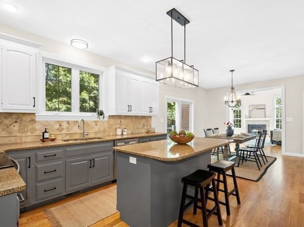 12 Putnam Lane, Grafton MA 01519
