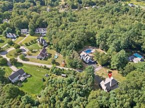 12 Putnam Lane, Grafton MA 01519