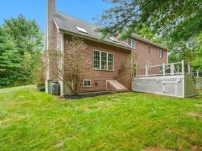 12 Putnam Lane, Grafton MA 01519