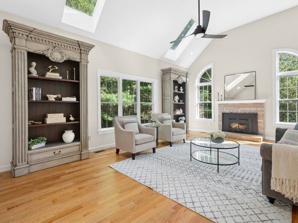 12 Putnam Lane, Grafton MA 01519
