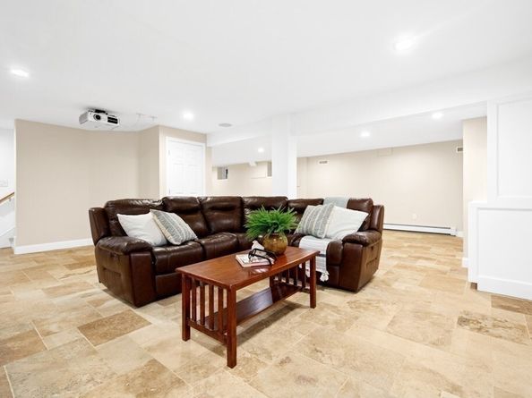 12 Putnam Lane, Grafton MA 01519