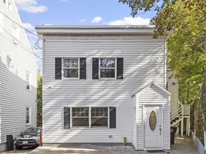 30 High St, Chelsea MA 02150
