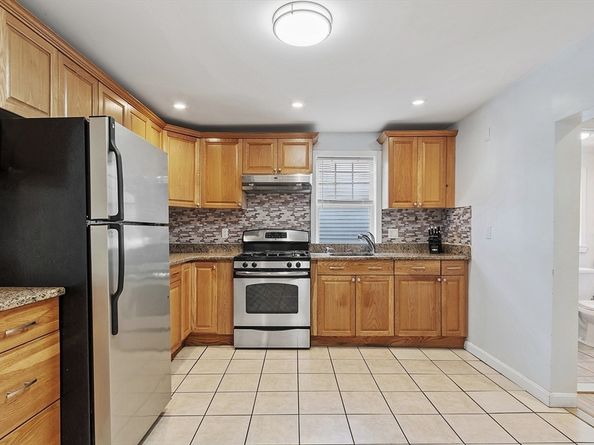 30 High St, Chelsea MA 02150
