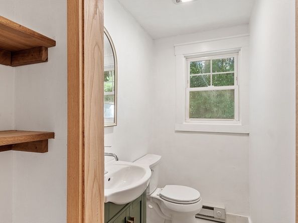 18 Sargent Rd, Bolton MA 01740