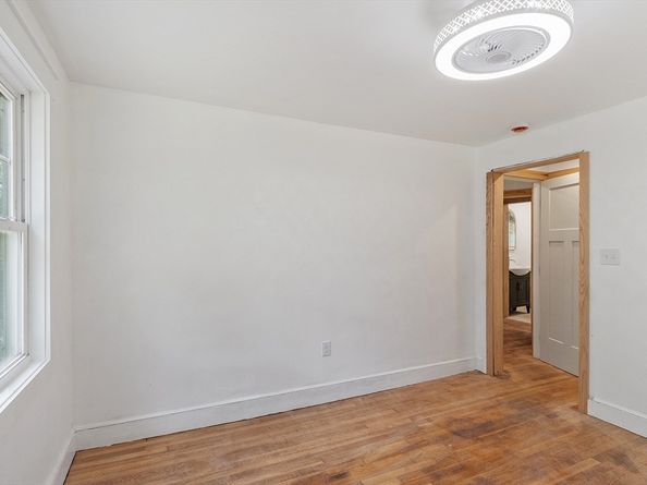 18 Sargent Rd, Bolton MA 01740