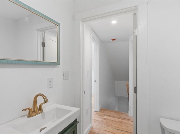 18 Sargent Rd, Bolton MA 01740