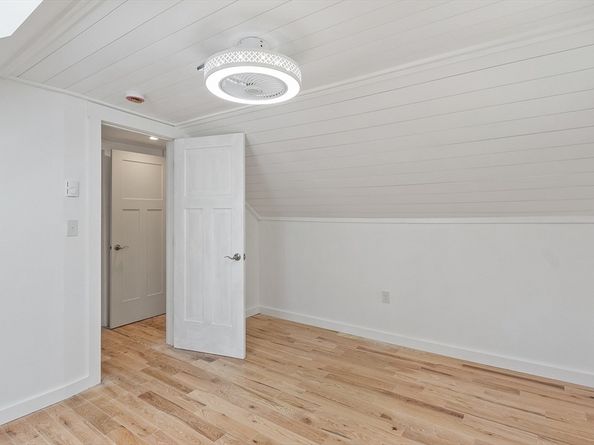 18 Sargent Rd, Bolton MA 01740