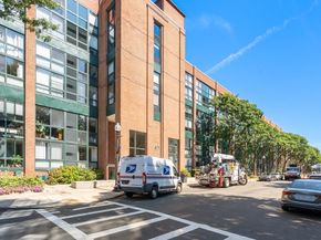 42 8th Street 3306, Boston MA 02129