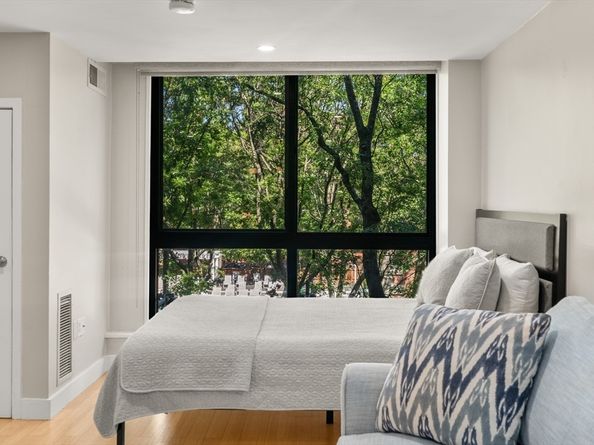 42 8th Street 3306, Boston MA 02129