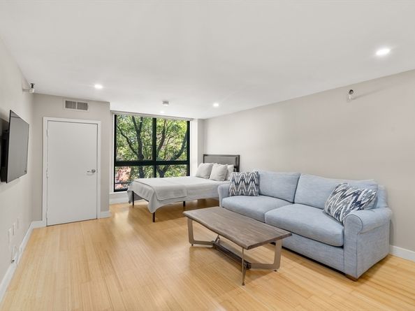 42 8th Street 3306, Boston MA 02129