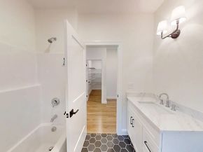 16 Clinton St, Marlborough MA 01752