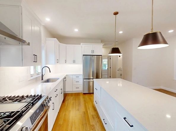 16 Clinton St, Marlborough MA 01752