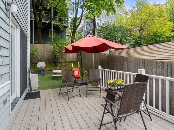 620 Washington St 620, Brookline MA 02446