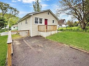 34 Marjorie St, Worcester MA 01604