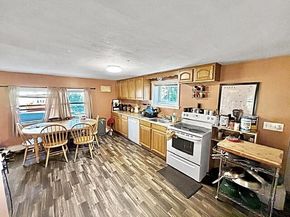 34 Marjorie St, Worcester MA 01604