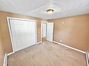 34 Marjorie St, Worcester MA 01604
