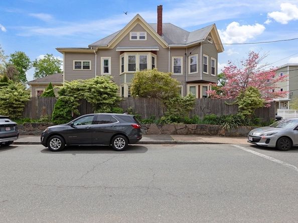 60 Market St, Brockton MA 02301