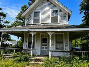 147 Onset Ave, Wareham MA 02558