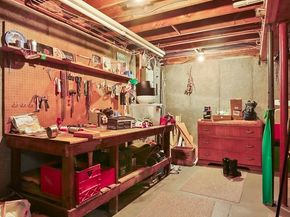 175 Krysiak Ave, Fitchburg MA 01420