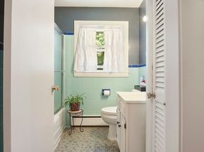 175 Krysiak Ave, Fitchburg MA 01420