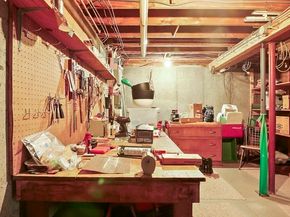 175 Krysiak Ave, Fitchburg MA 01420