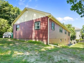 175 Krysiak Ave, Fitchburg MA 01420