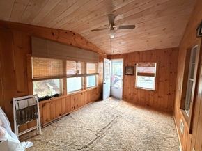 34 Lenox St, Fitchburg MA 01420