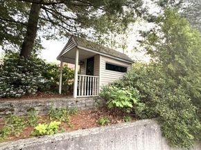 34 Lenox St, Fitchburg MA 01420