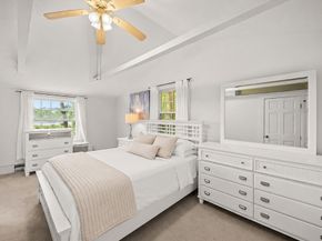 66 Mayflower Ridge Dr, Wareham MA 02571