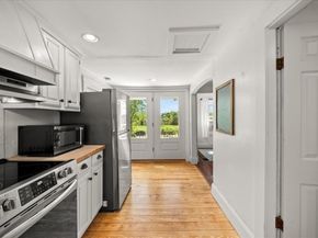 66 Mayflower Ridge Dr, Wareham MA 02571