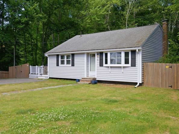 82 Twelfth Ave, Brockton MA 02302