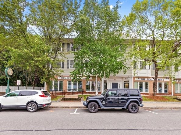 717 Washington St E, Canton MA 02021