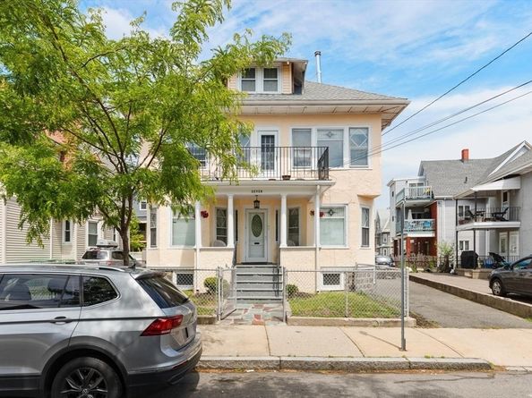 7 Yale St, Medford MA 02155