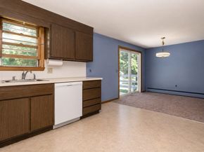 33 Daniel Dr., Burlington MA 01803