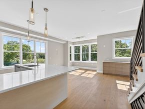 325B Alewife Brook Pkwy B, Somerville MA 02144