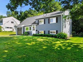 51 Hadley Rd, Framingham MA 01701