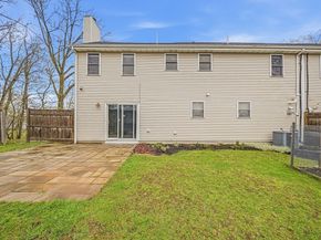 717 Pleasant St B, Norwood MA 02062