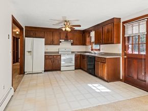 114 Mason Rd, Holden MA 01520