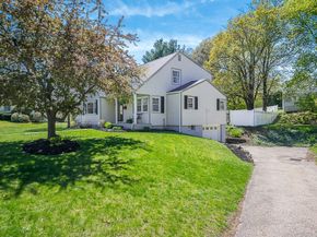 14 Knollwood Drive, Shrewsbury MA 01545