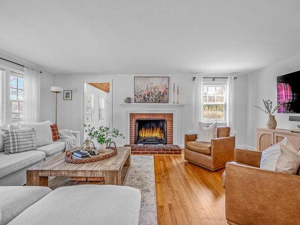 14 Knollwood Drive, Shrewsbury MA 01545