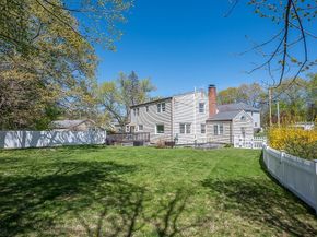 14 Knollwood Drive, Shrewsbury MA 01545