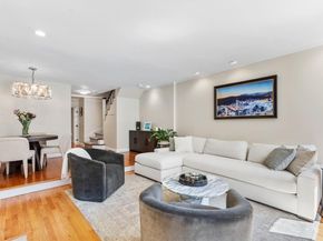 425 Beacon Street 1, Boston MA 02115